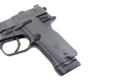 Pistolet VIS100 M1 kal. 9x19 mm